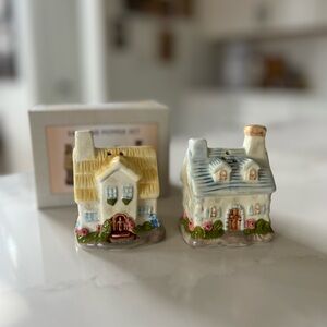 Cracker Barrel Cottage Salt & Pepper Set NIB
